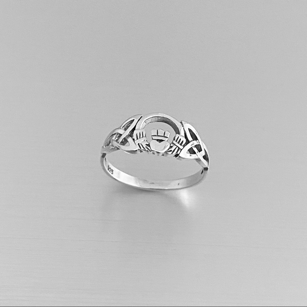😍TOP SELLER😍Sterling Silver Celtic Claddagh Ring, Irish Heart Rings, Friendship